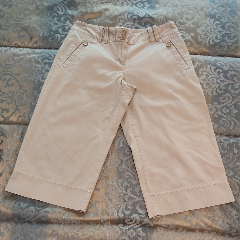 Ann Taylor Loft Petites Marisa tan capris, excellent used condition, size 0P